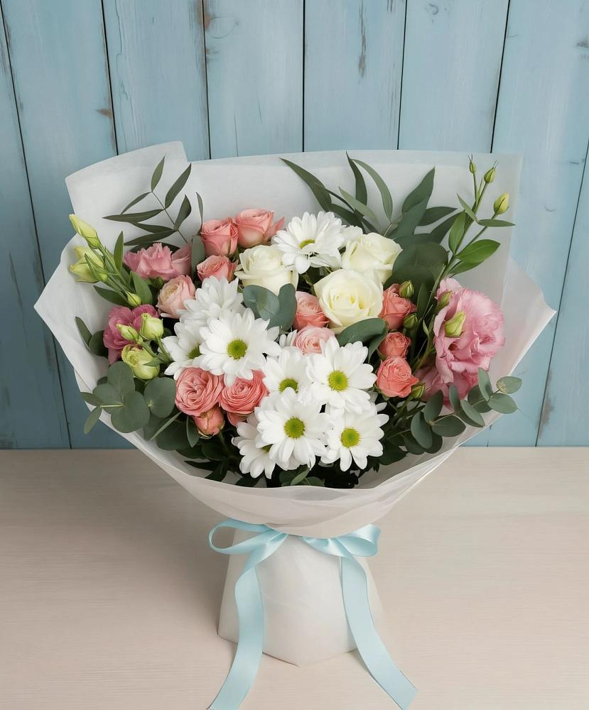 Букет цветов из: Розы, Лизиантусы и Хризантемы в Парауле
