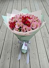 Букет цветов из:  Альстромерии в Парауле