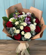 Букет цветов из:  Розы и Альстромерии #REPLACE_PRED# Парауле