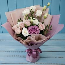 Букет цветов из:  Розы и Лизиантусы в Парауле