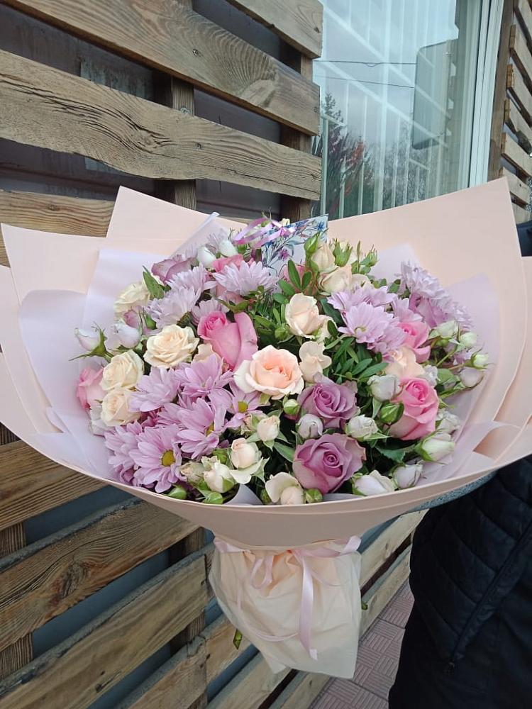 Букет цветов из: Розы и Хризантемы в Парауле