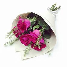 Букет цветов из:  Розы в Парауле