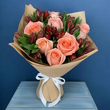 Букет цветов из:  Розы и Альстромерии #REPLACE_PRED# Парауле