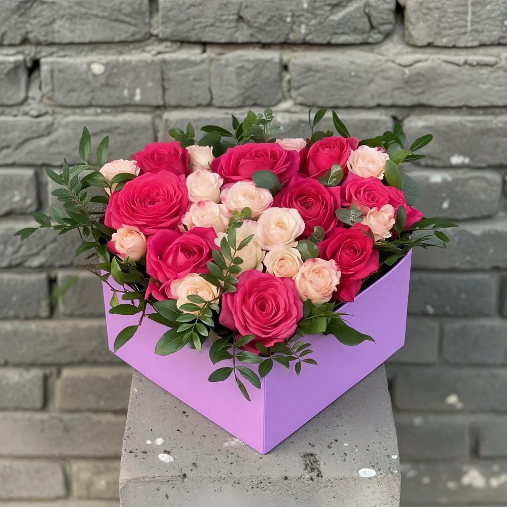 Цветочная композиция из Розы в коробке в Парауле