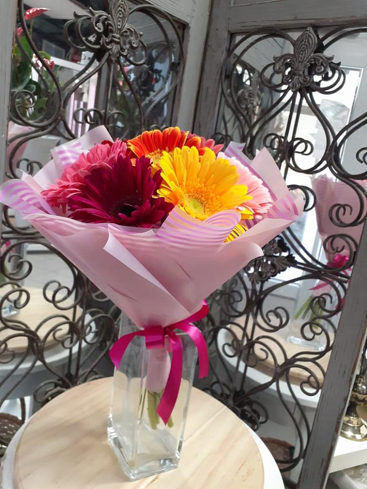 Букет цветов из: Герберы в Парауле