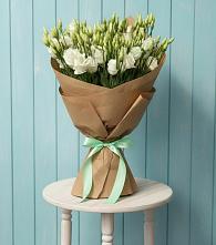 Букет цветов из:  Лизиантусы в Парауле