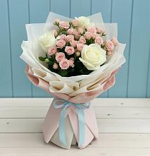 Букет цветов из:  Розы #REPLACE_PRED# Парауле