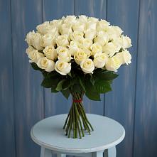 Букет 51 Белая роза Эдлесс Лав в Парауле