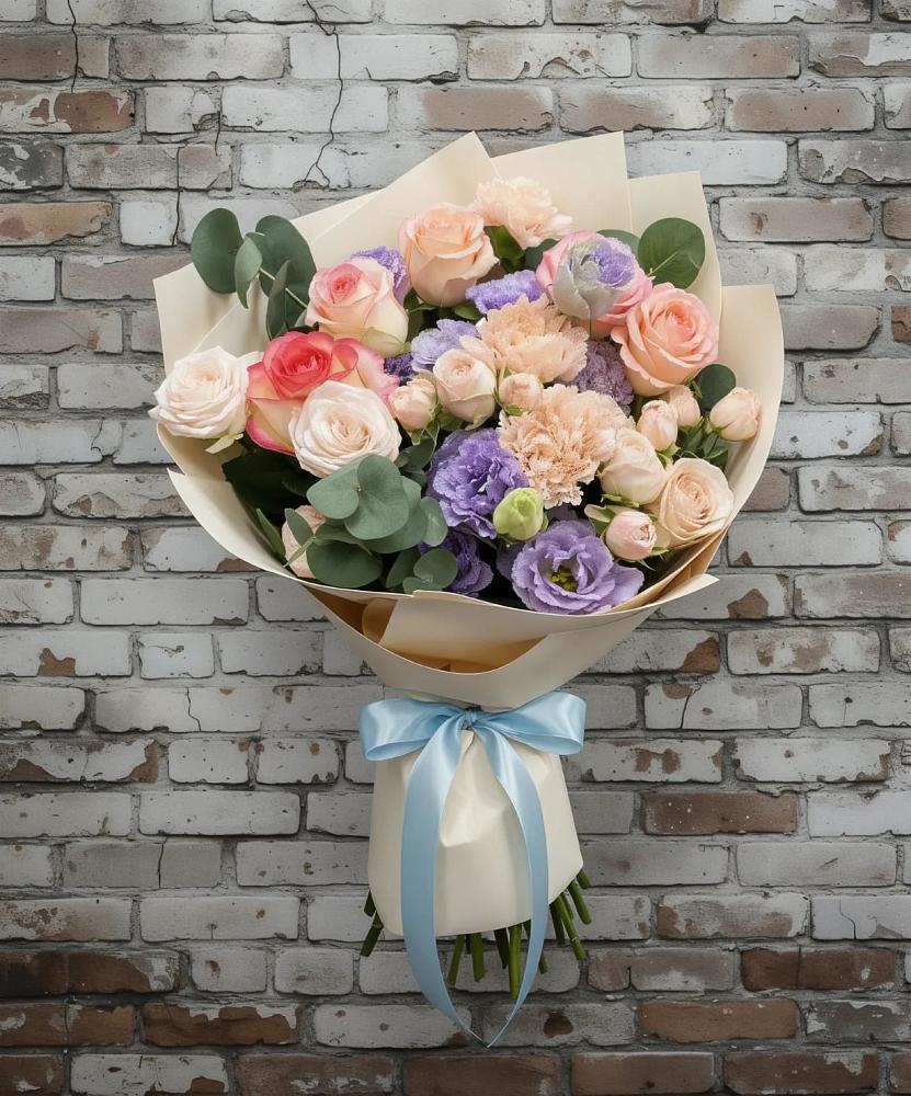 Букет цветов из: Розы, Лизиантусы и Гвоздики в Парауле