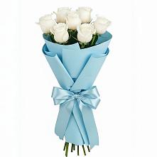 Букет 7 белых роз Проуд в Парауле