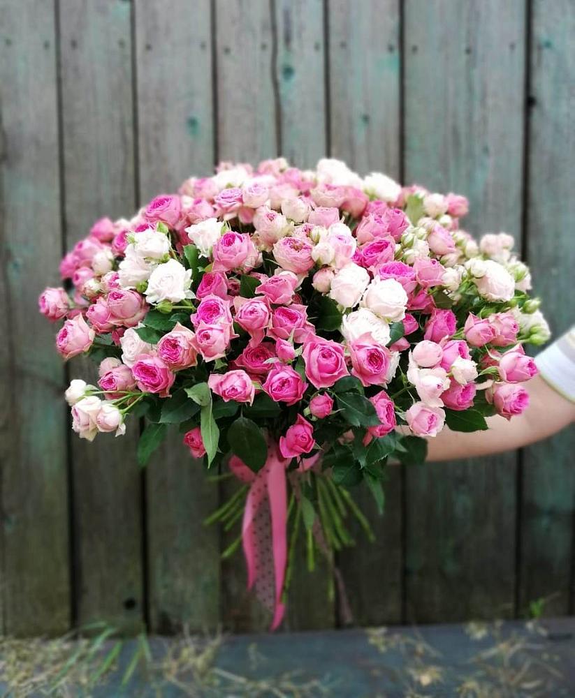 Букет Розовые кустовые розы Натали и Лав Лидия в Парауле