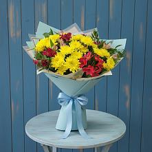 Букет цветов из:  Альстромерии и Хризантемы в Парауле