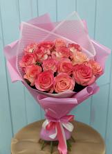 Букет 15 Розовых роз Равель в Парауле