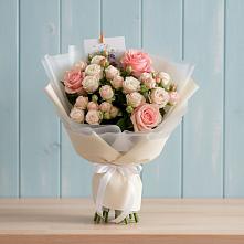 Букет цветов из:  Розы #REPLACE_PRED# Парауле