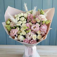 Букет цветов из:  Альстромерии и Розы #REPLACE_PRED# Парауле